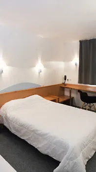 佛斯特罗德兹酒店 酒店 2*